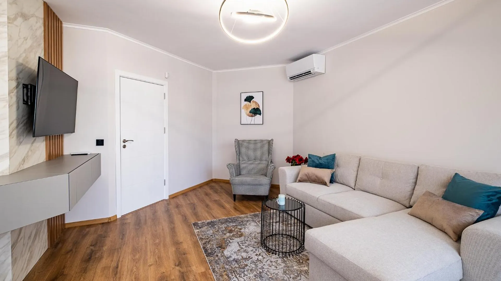 Perfect Stay Near Sea Garden Varna Apartment